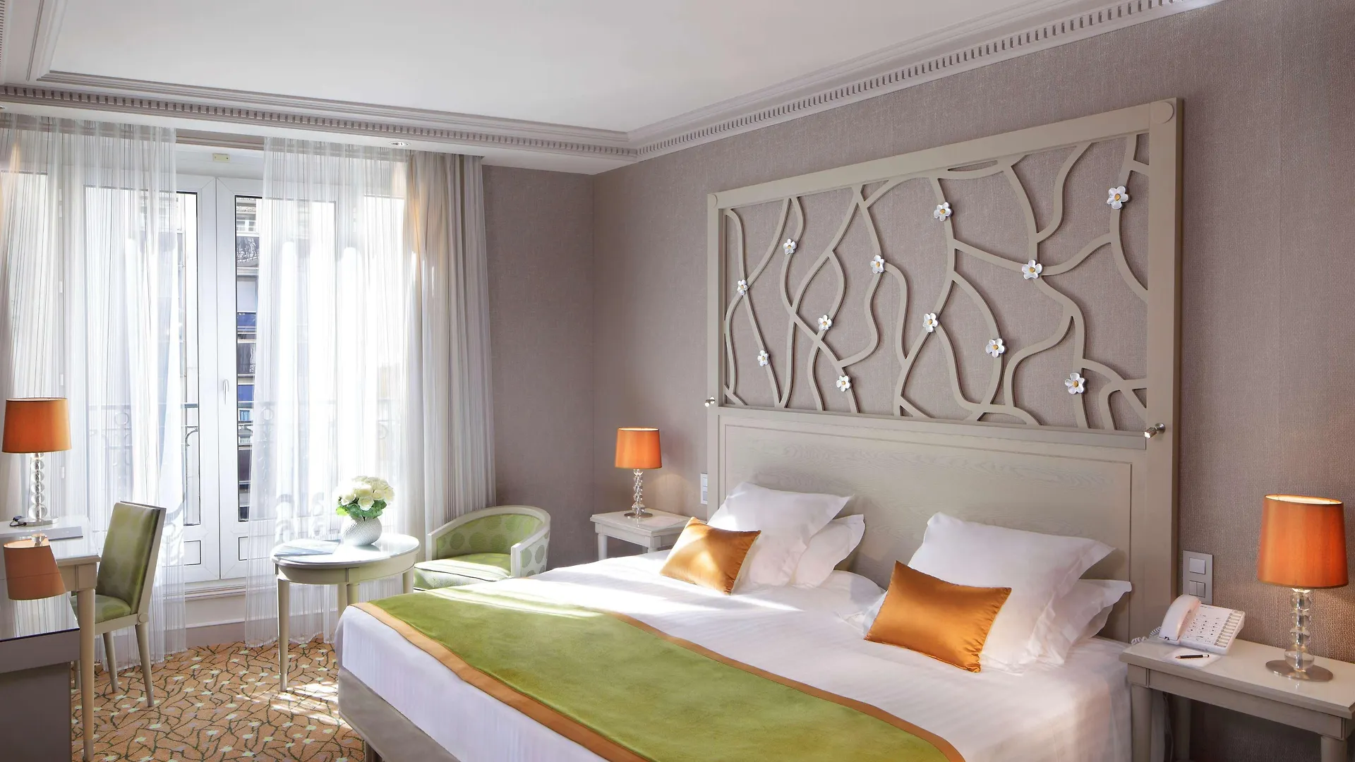 Rochester Champs Elysees Paris Otel