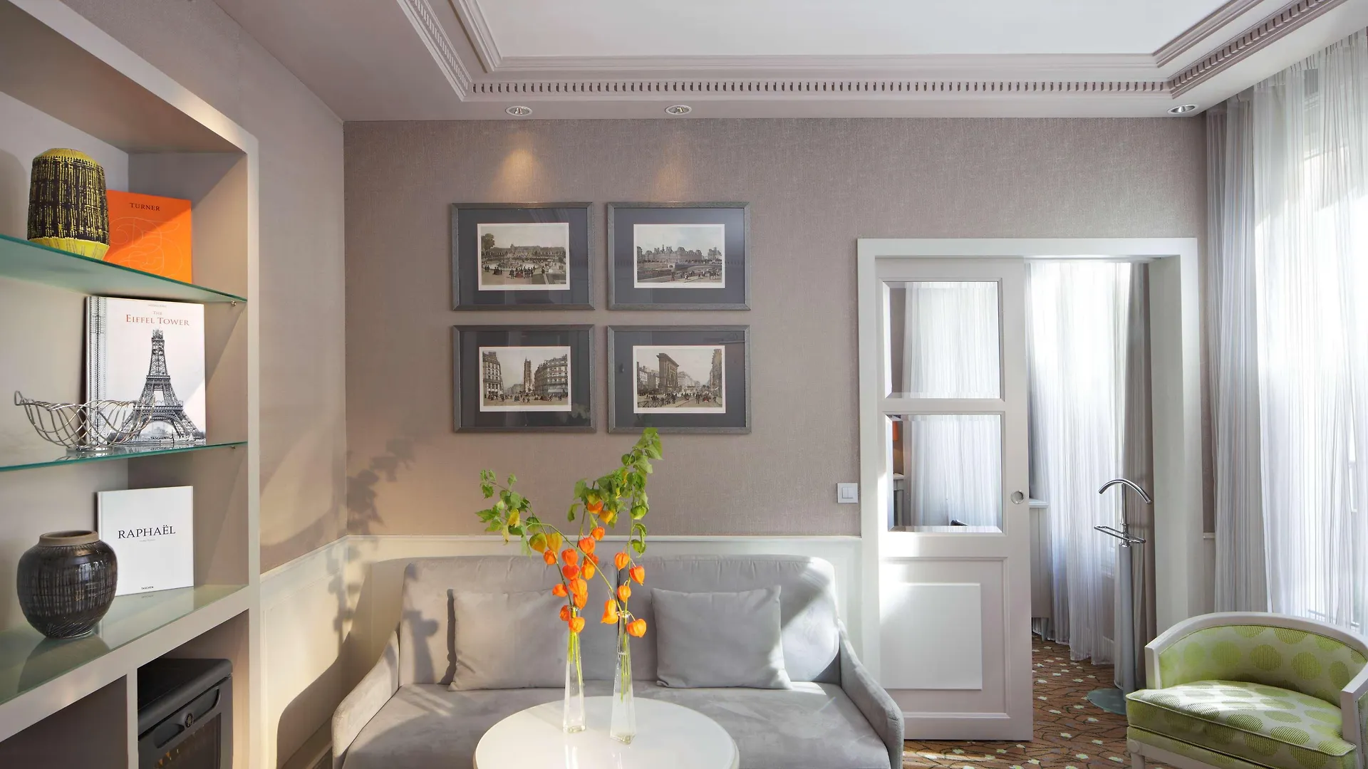 Otel Rochester Champs Elysees Paris