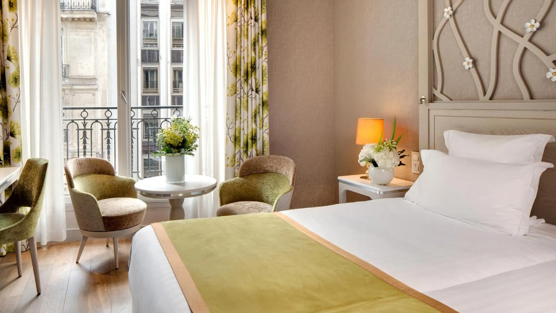Rochester Champs Elysees Paris France