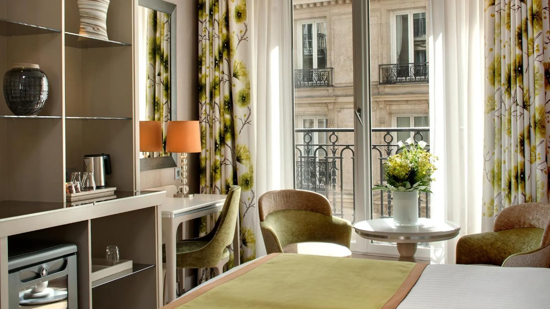 Rochester Champs Elysees Paris France